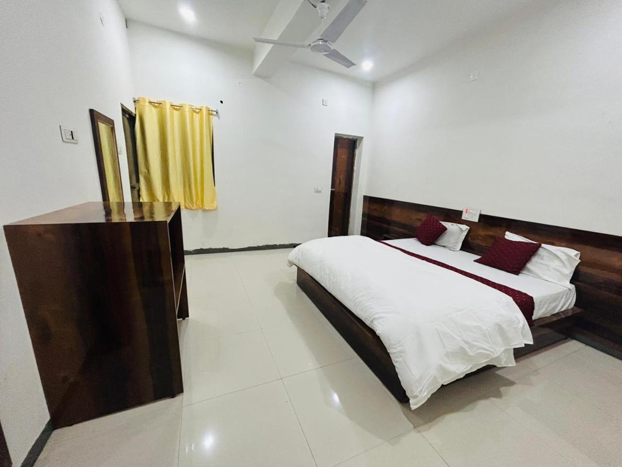 Hotel Maurya Vihar Bodhgaya Exteriér fotografie