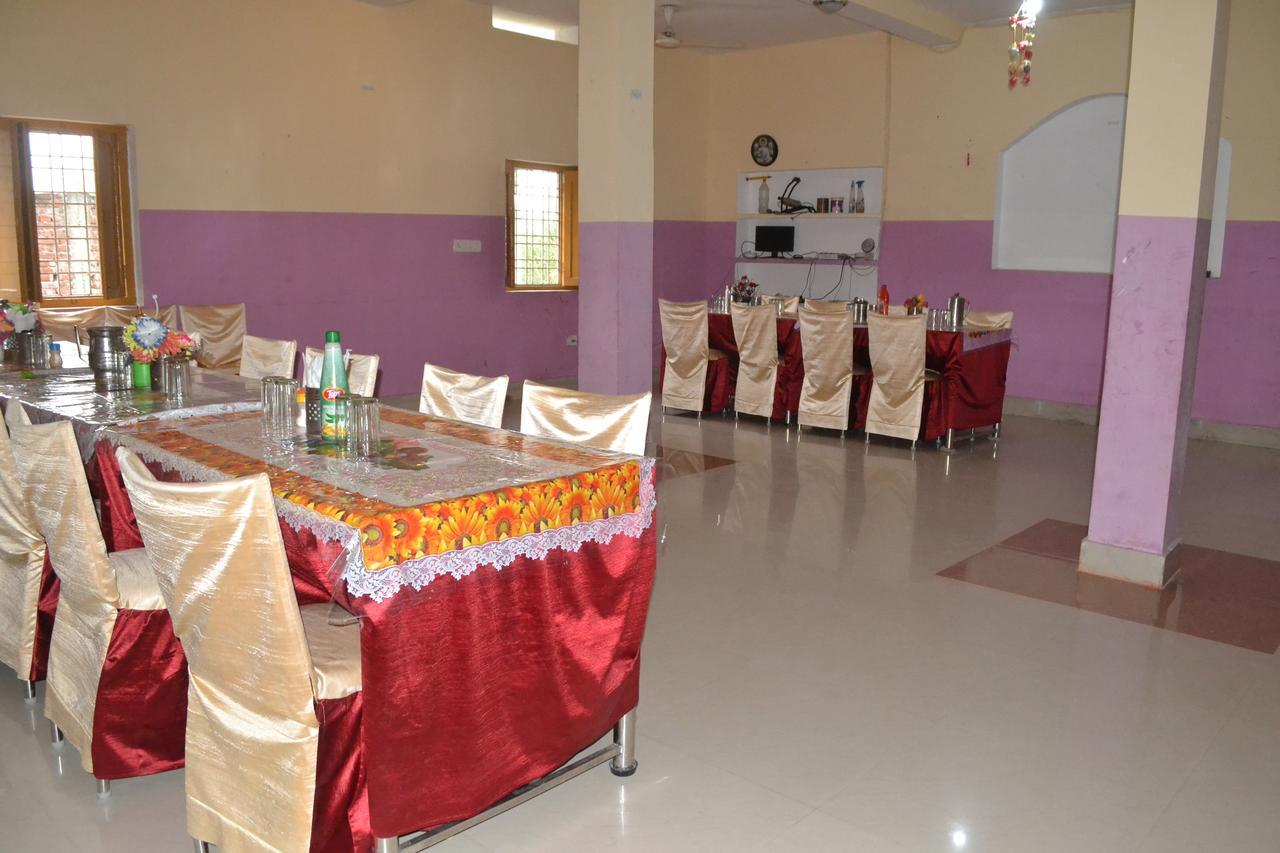 Hotel Maurya Vihar Bodhgaya Exteriér fotografie